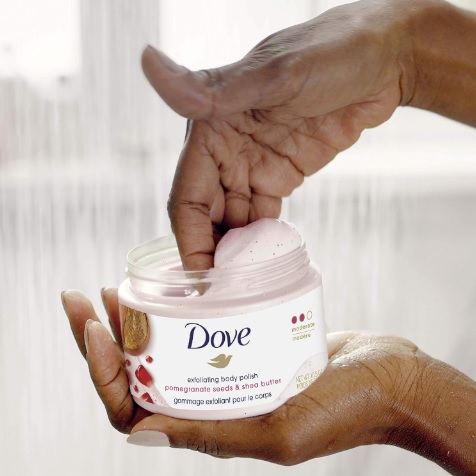 اسکراب لایه بردار بدن داو Dove مدل Pomegranate & Shea Butter وزن 298 گرم - تصویر 4